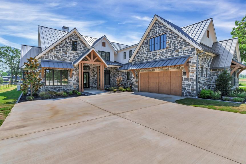 09-Modlux.Media.2572 Groves Dr_DSC00632