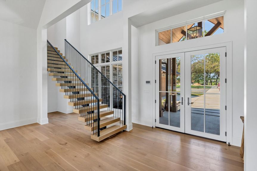 12-Modlux.Media.2572 Groves Dr_DSC00842