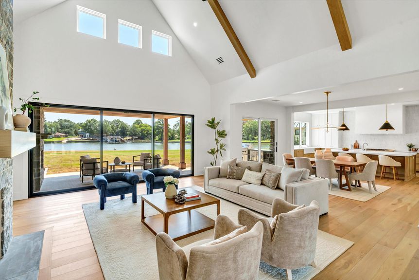 13-Modlux.Media.2572 Groves Dr_DSC00862