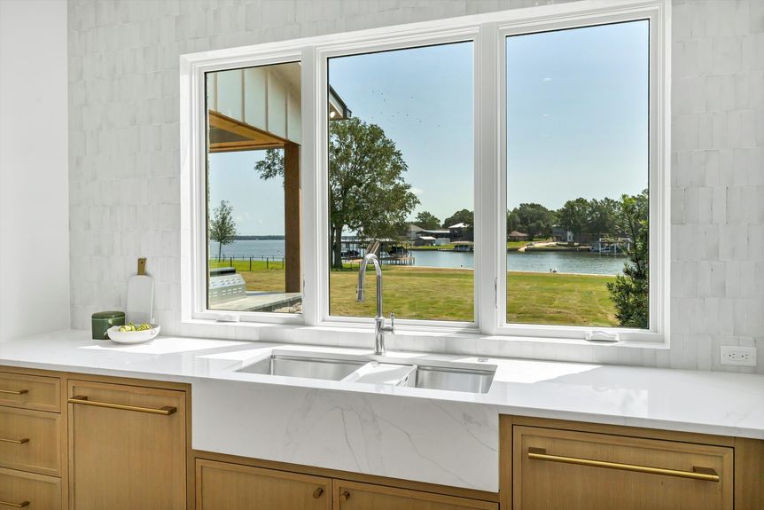 22-Modlux.Media.2572 Groves Dr_DSC00807