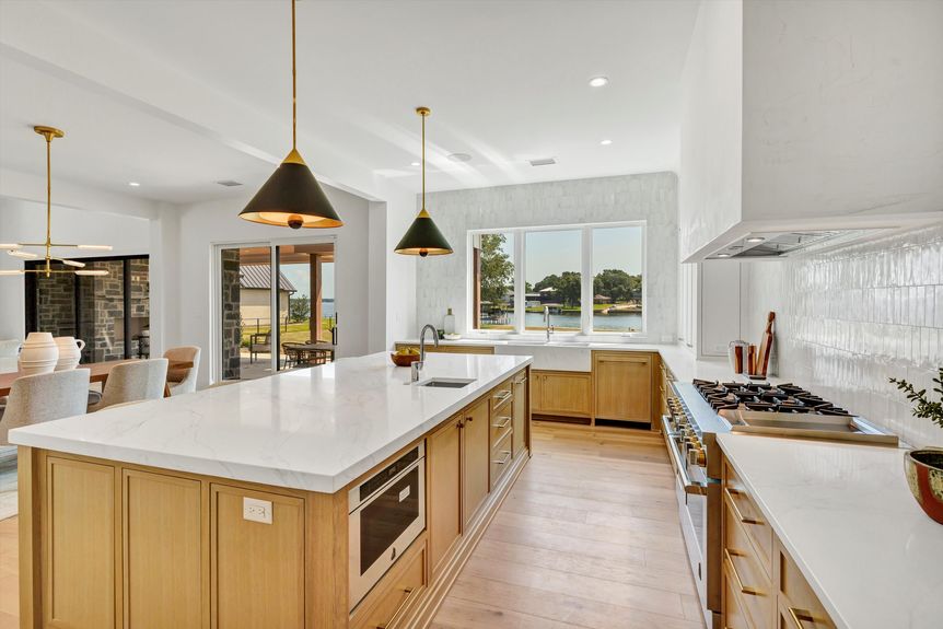 25-Modlux.Media.2572 Groves Dr_DSC00822