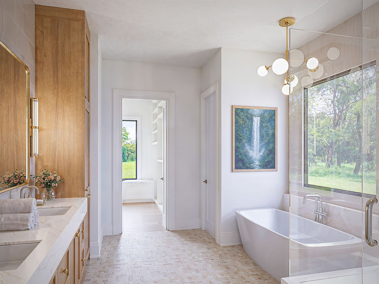 2558_Bathroom_tub_side_4k_web