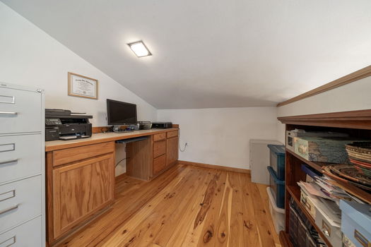 17-web-or-mls-20210 Meadow Ln, Bend (15 of 60)