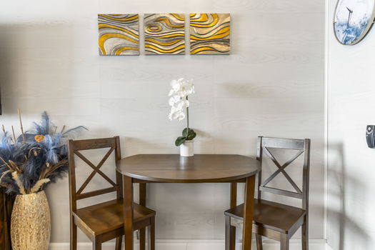 38-web-or-mls-20240312-PAC16350-HDR