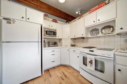 4-web-or-mls-20210 Meadow Ln, Bend (2 of 60)