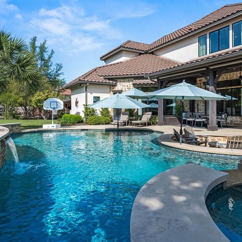 Pool Decks, Moisture, and ASR: How Water Exposure Makes It Worse
