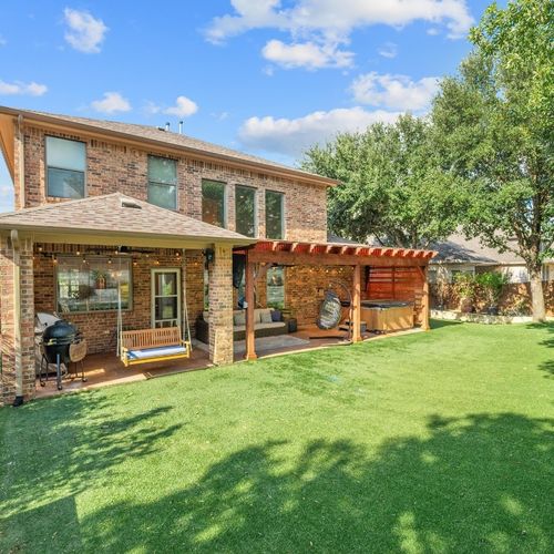 How Specialized Marketing Impacts Higher-End Homes in Steiner Ranch