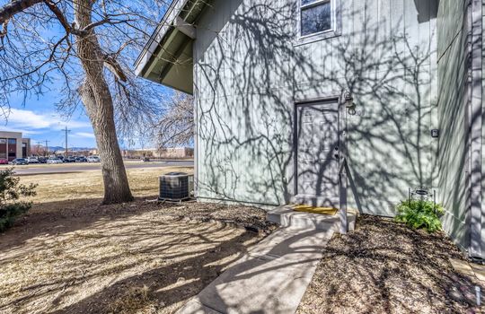 300 Sundance circle north A101 - Web Quality - 001 - 01 Exterior Front