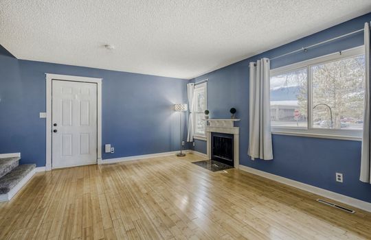 300 Sundance circle north A101 - Web Quality - 005 - 05 Living Room