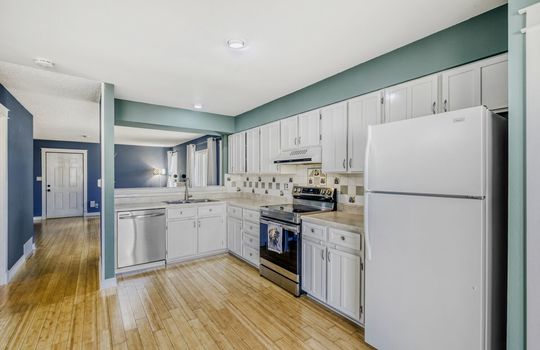 300 Sundance circle north A101 - Web Quality - 008 - 08 Kitchen