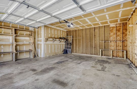 300 Sundance circle north A101 - Web Quality - 024 - 24 Garage