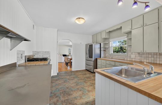 15- 300 W Cleveland - MLS listing photo order