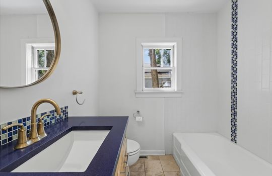 33- 300 W Cleveland - MLS listing photo order