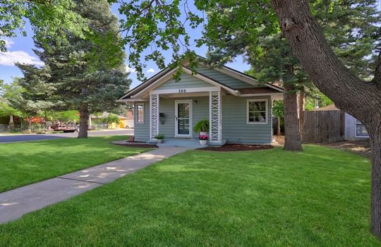 44- 300 W Cleveland - MLS listing photo order - virtual staged with grass