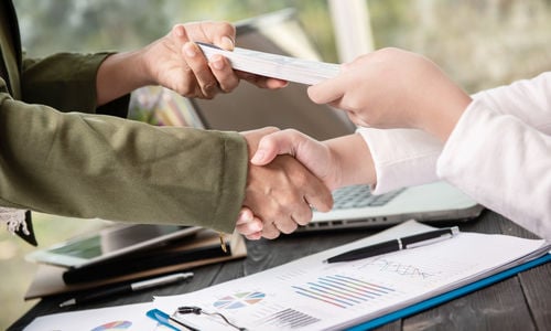 Should You Accept a Cash Offer? Weighing Your …