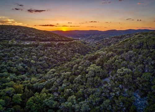 shutterstock_1154173786(1)