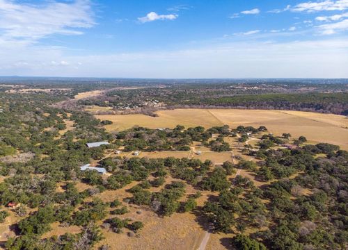 shutterstock_2098736029(1)