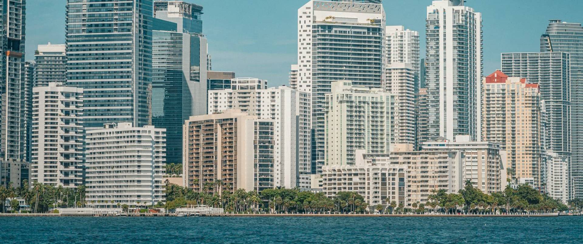 sergio-arteaga-6qR0TutxTTE-unsplash (1) (1)