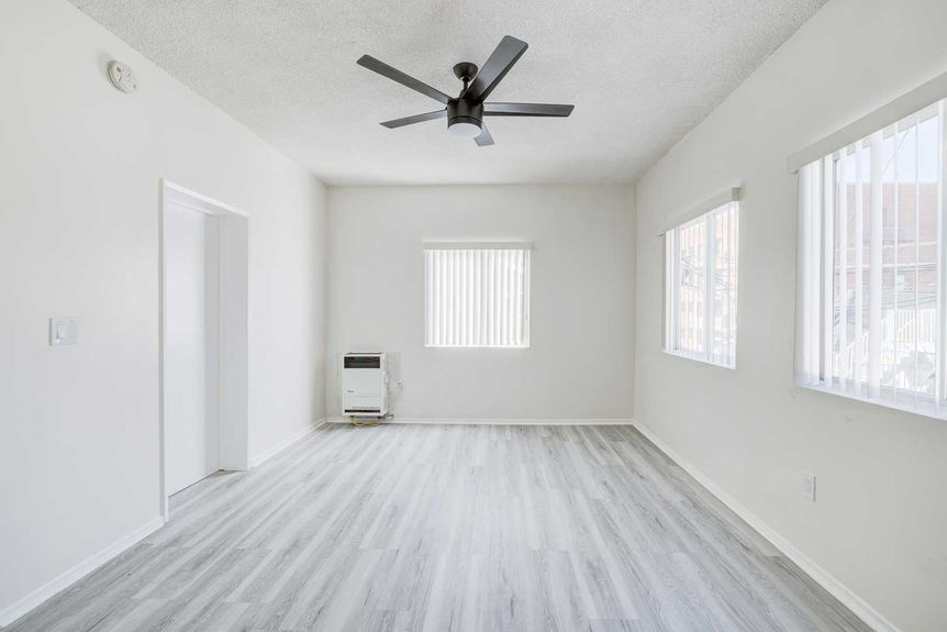 19-Wavecrest-Ave-026