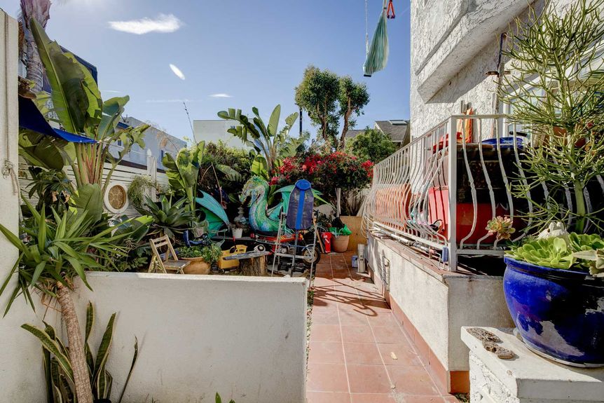 19-Wavecrest-Ave-044