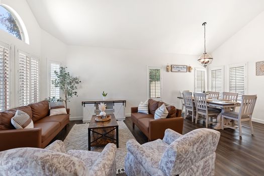 A9M_009_1378 Corte Lira