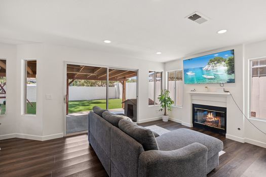 A9M_022_1378 Corte Lira