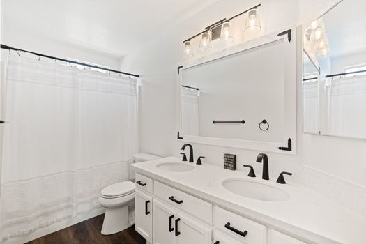 A9M_039_1378 Corte Lira