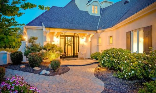 The New Luxury Buyer Journey: How High-Net-Worth Buyers Search Today