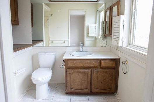 genMid.NDP2301736_17_1