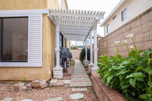 genMid.NDP2301736_34_1