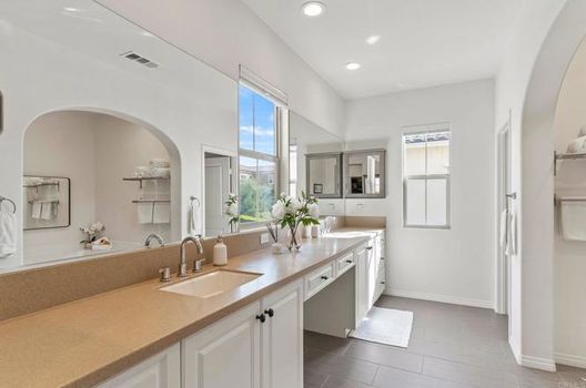 genMid.NDP2302301_43_2