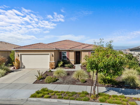 1-web-or-mls-32858-sycamore-canyon-ln