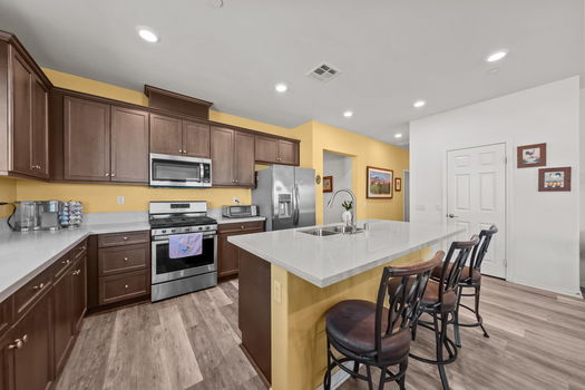 13-web-or-mls-32858-sycamore-canyon-ln