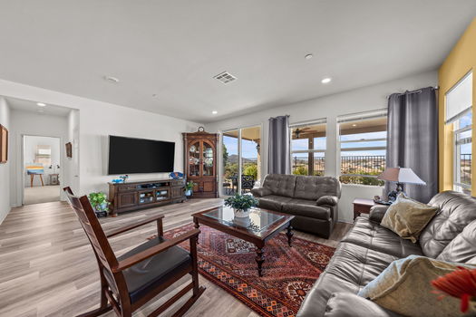 17-web-or-mls-32858-sycamore-canyon-ln