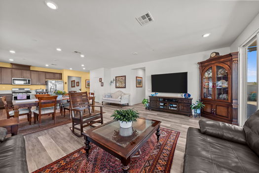 18-web-or-mls-32858-sycamore-canyon-ln