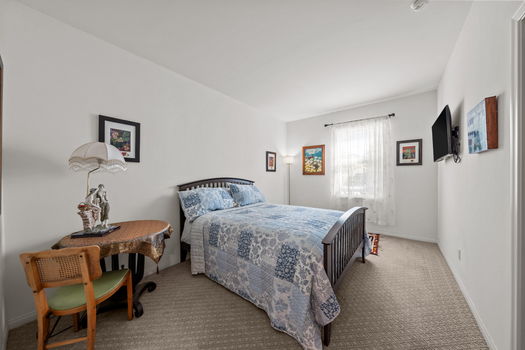 31-web-or-mls-32858-sycamore-canyon-ln