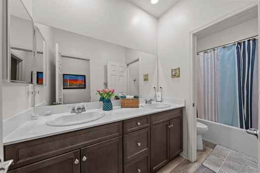 33-web-or-mls-32858-sycamore-canyon-ln