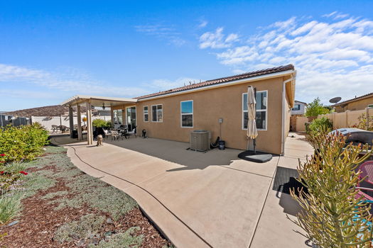 35-web-or-mls-32858-sycamore-canyon-ln