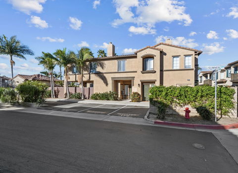 1-web-or-mls-4499-brisbane-way