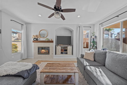 7-web-or-mls-4499-brisbane-way