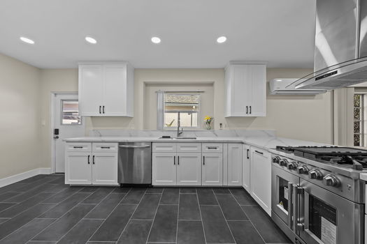 11-web-or-mls-4811-e-alder-dr