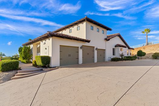 3-A9M-9746 Megan Terrace