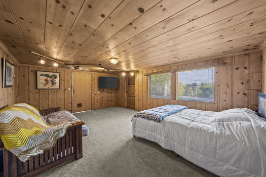 38-web-or-mls-4811-e-alder-dr