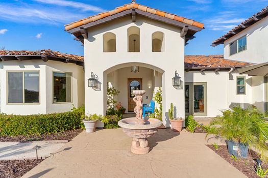 5-A9M-9746 Megan Terrace