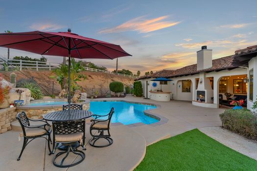 61-A9M-9746 Megan Terrace