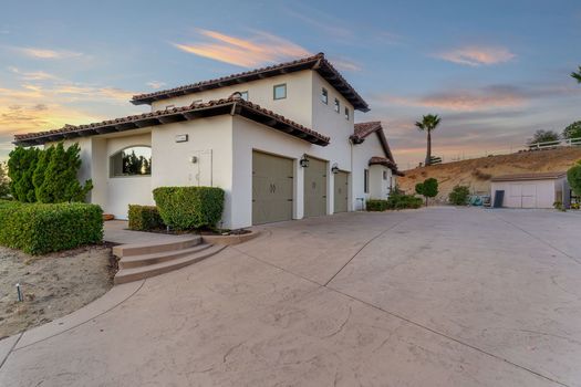 66-A9M-9746 Megan Terrace