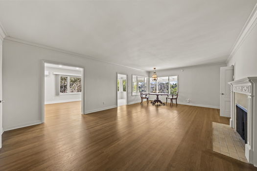 7-web-or-mls-4811-e-alder-dr