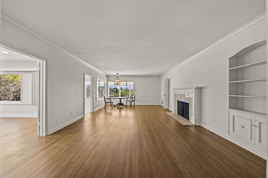 8-web-or-mls-4811-e-alder-dr