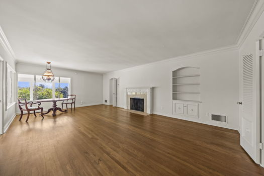 9-web-or-mls-4811-e-alder-dr