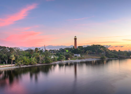 florida-usa-at-jupiter-inlet-light